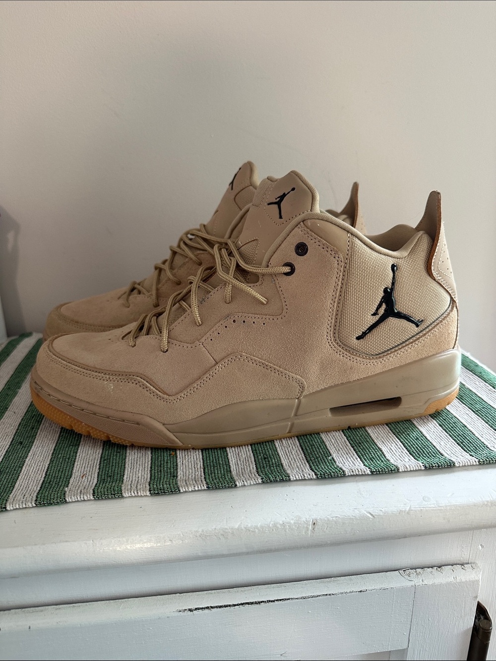 Air Jordan Jordan Courtside 23 'Desert Gum' AT0057-200 Men's Shoes
